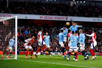 Arsenal, City'yi Evinde 5-1 Yendi!
