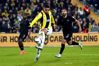 Fenerbahçe, Hatayspor'u 2-1'le Geçti!
