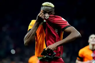 Galatasaray, Konyaspor'u 1-0'la Geçti! Muslera Tarihe Geçti