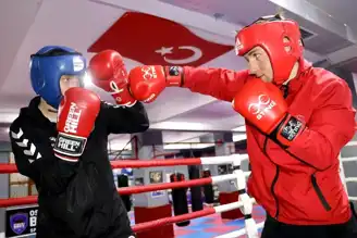 Ömer Çınar'ın Boks Hayali: Çocuklarının Başarılarıyla Gerçek Oldu