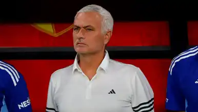 Mourinho'nun Tek Değişikliğiyle Fenerbahçe Maça Çıktı