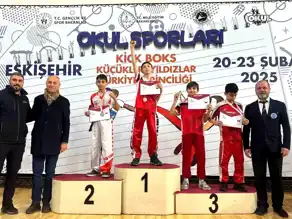 Pazaryerili Kick Boksçular Türkiye'den Madalya İle Döndü