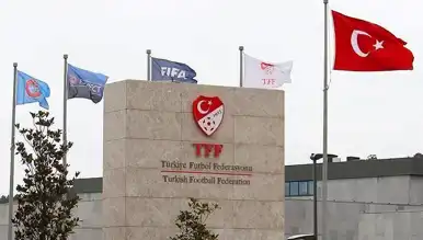 Fenerbahçe ve Galatasaray'a PFDK Cezası!