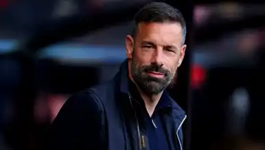 Van Nistelrooy, Leicester City'den Ayrıldı
