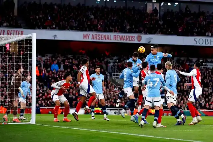 Arsenal, City'yi Evinde 5-1 Yendi!