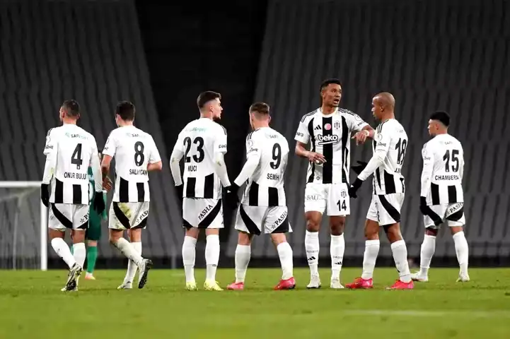 Beşiktaş, Kırklarelispor'u 2-0 ile geçti!