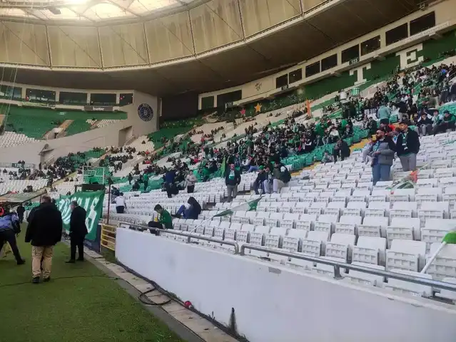 Bursaspor'da Tel Örgüler Kaldırıldı! Taraftarlar Sevinecek!